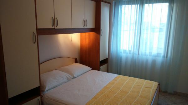 Apartmani Petra Pakoštane Exterior foto